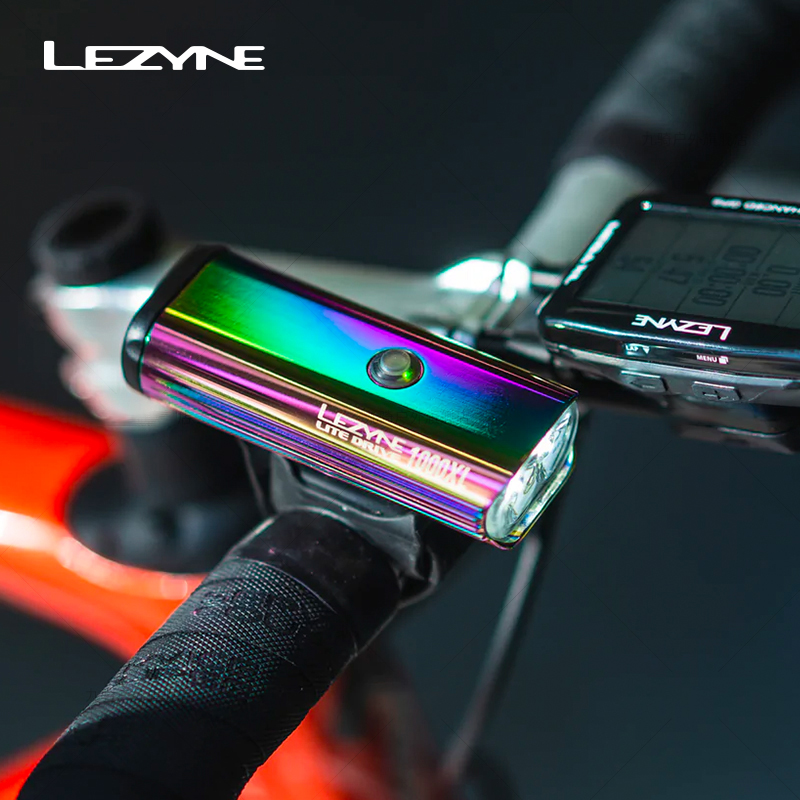 LEZYNE 1000 ลูเมนไฟหน้าจักรยาน - Rechargeable Bicycle Headlight 1000 Lumen บทวิจารณ์และราคา